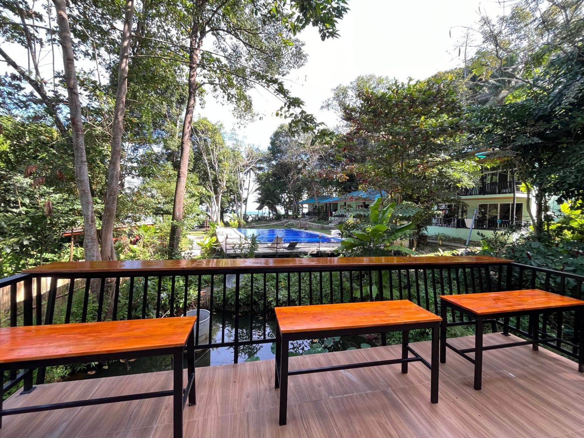 Koh Mook Garden Beach Resort Bagian luar foto