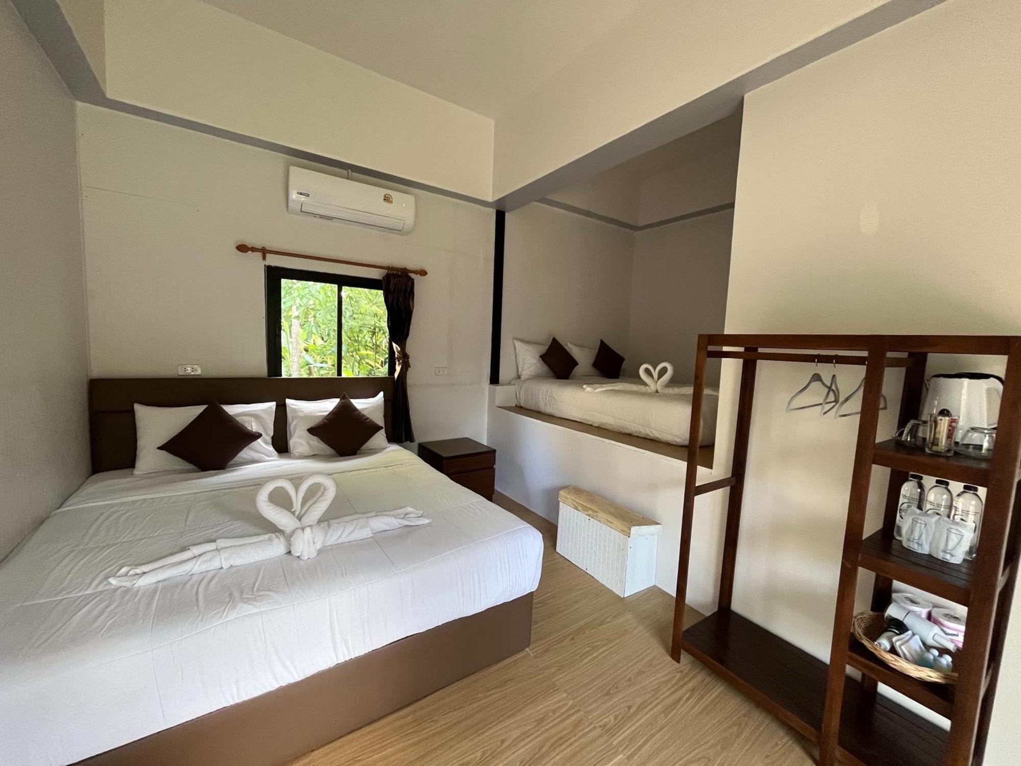 Koh Mook Garden Beach Resort Bagian luar foto