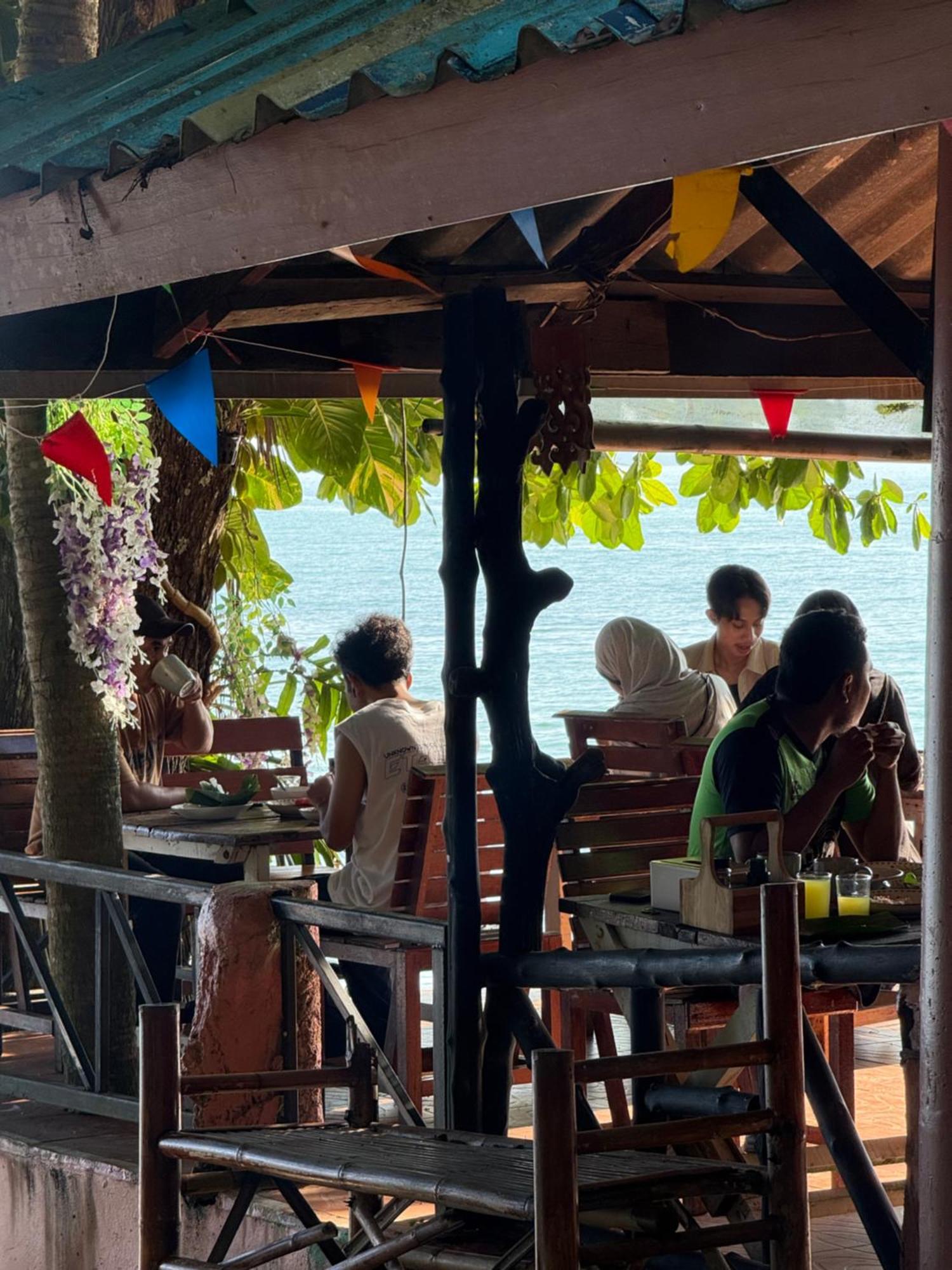 Koh Mook Garden Beach Resort Bagian luar foto